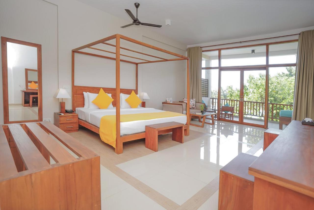 Breeze Pasikudah Hotel Passikudah Екстериор снимка
