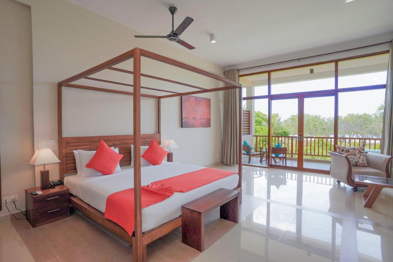 Breeze Pasikudah Hotel Passikudah Екстериор снимка